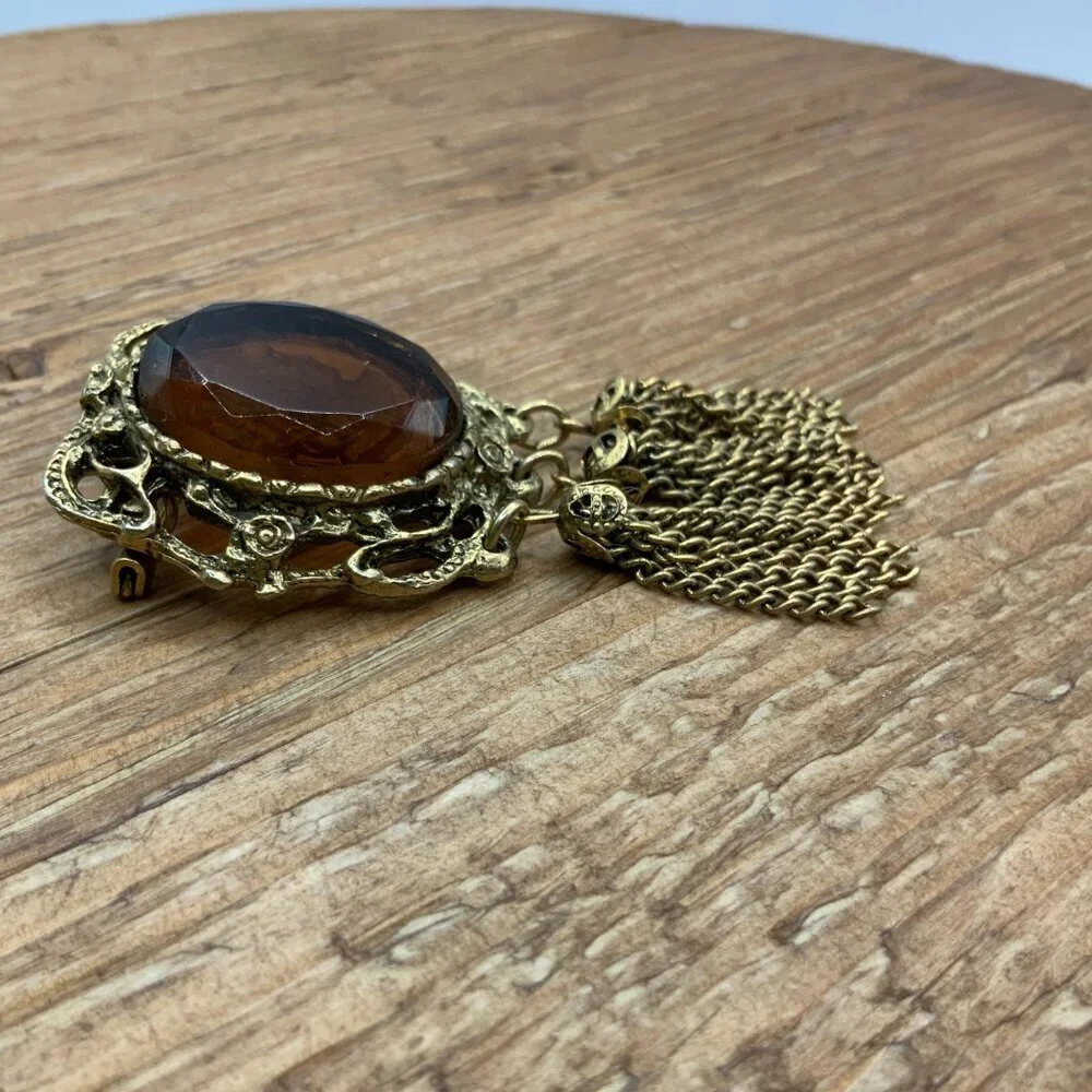 Cameo Vintage Etched Carved Glass Root Beer Gold Tone Tassel Brooch Pendant